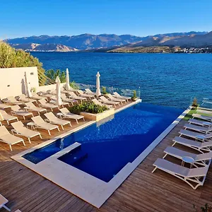 Plaza 4*, Pag Town Kroatië
