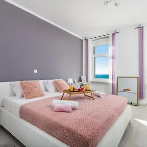 Lucia Apartman