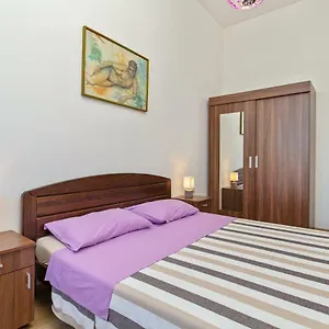 Mia Apartman